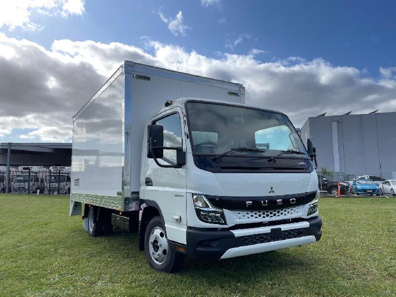 2025 Fuso Canter 515 Pantech