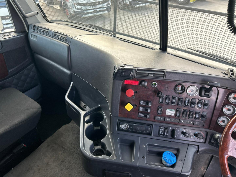 2017 Freightliner Argosy 101 
