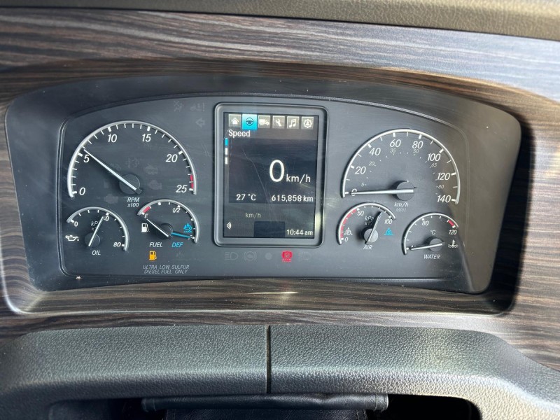 2021 Freightliner Cascadia 126 145000kg GCM 60 inch sleeper Double bunks 