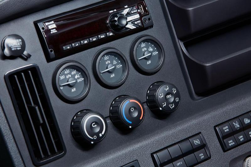 2024 Freightliner Cascadia 116 EURO 6 EMISSION STANDARD 