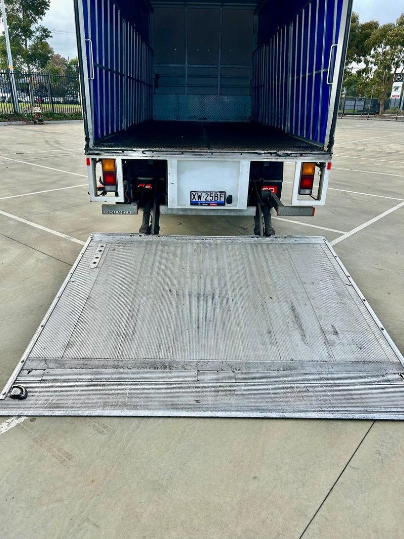 2022 Fuso Fighter 1124 10 Pallet Curtainsider 