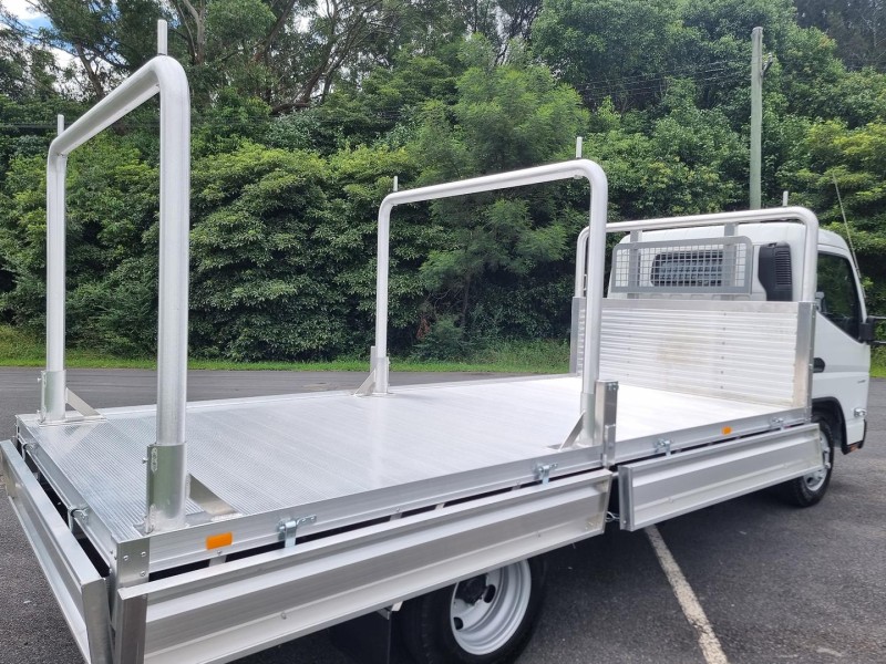 2025 Fuso Canter 515 