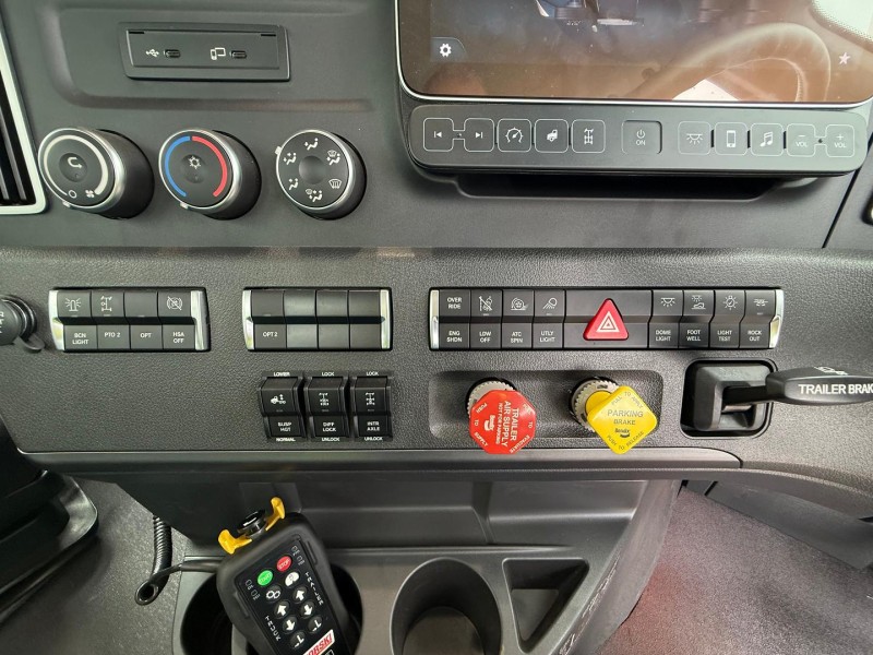 2024 Freightliner Cascadia Freightliner 116 Ridid Tipper Gorski Hardox Body 