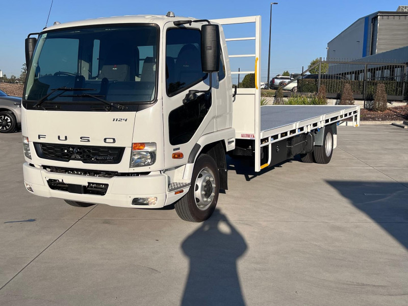 2026 Fuso Fighter 1124 FLAT STEEL TRAY WITH CONTAINER PINS 