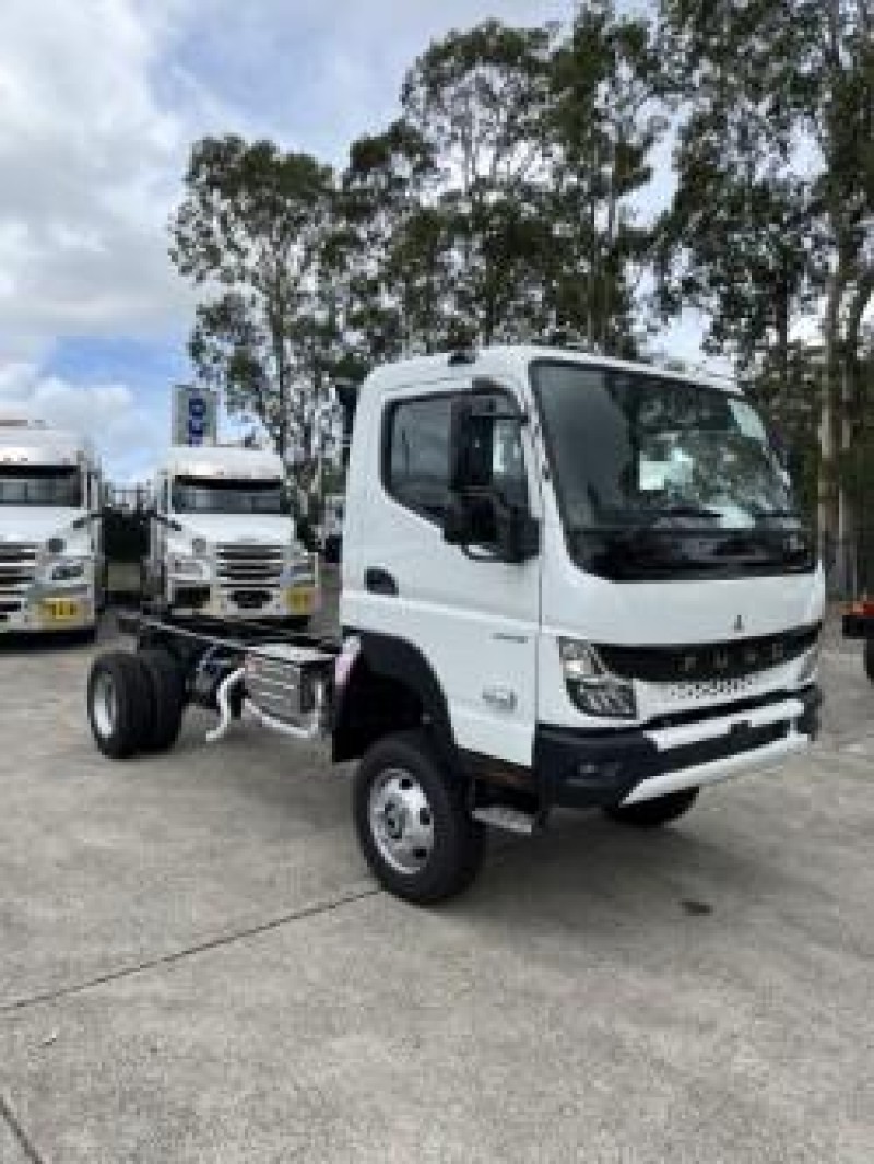 2026 Fuso Canter 4x4 