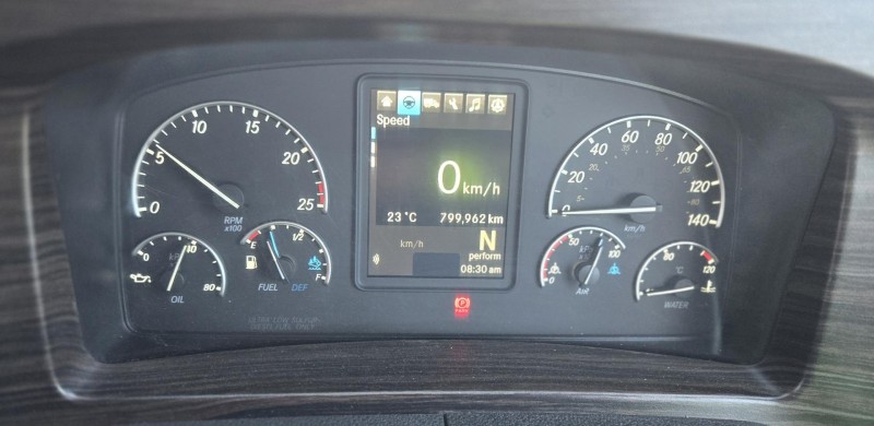 2021 Freightliner Cascadia AS HIGHROOF 6X4 PRIME MOVER 