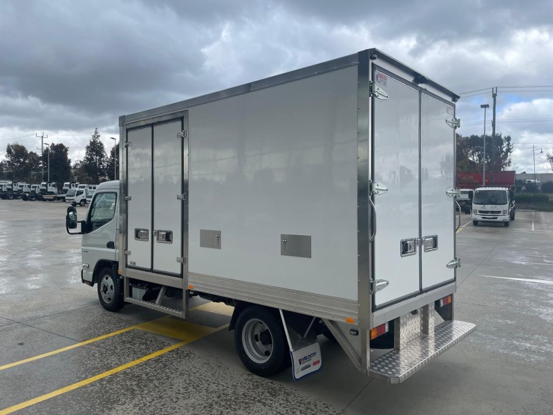 2025 Fuso Canter 515 Fridge 