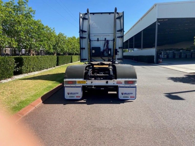 2022 Freightliner Cascadia 126 2022 FREIGHTLINER 126 CASCADIA PRIME MOVER 