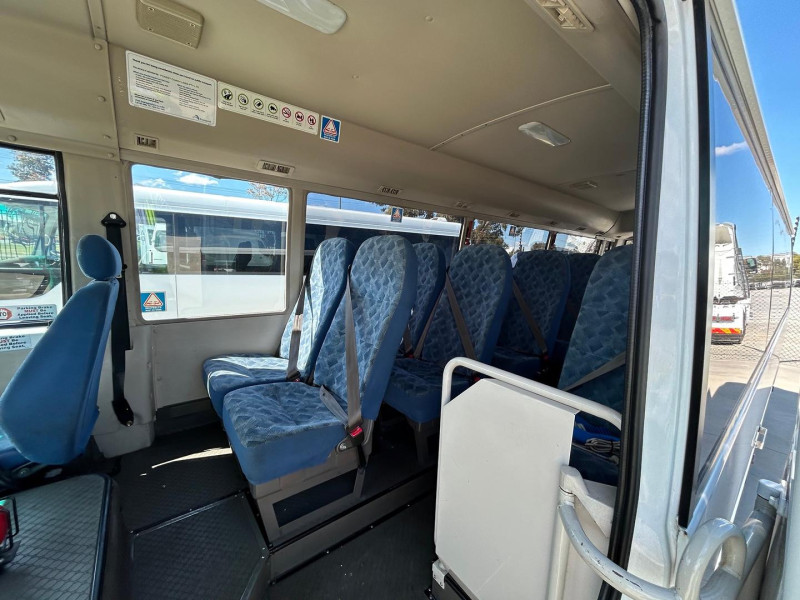 2020 Fuso ROSA 25 Seat 