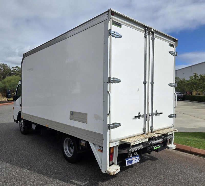 2021 Fuso Canter 515 