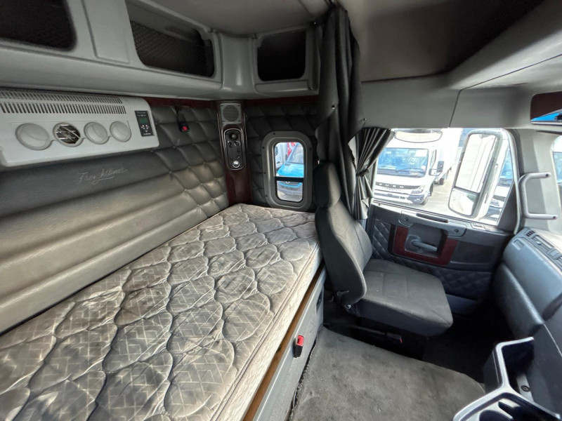 2017 Freightliner Argosy 101 