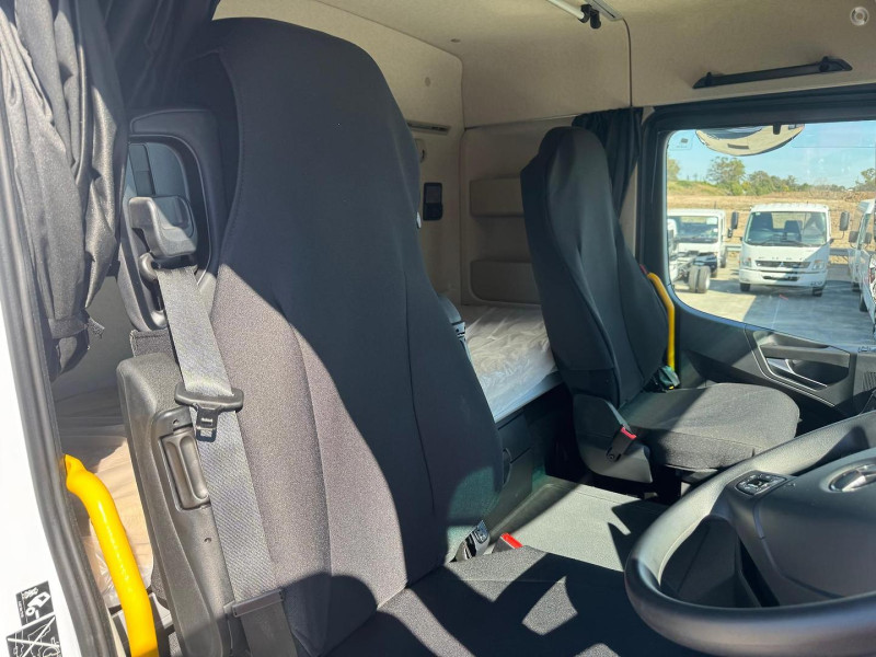 Velocity Truck Centers Australia