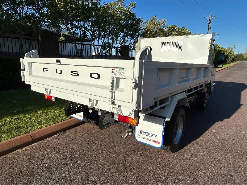 2025 Fuso Canter 815 