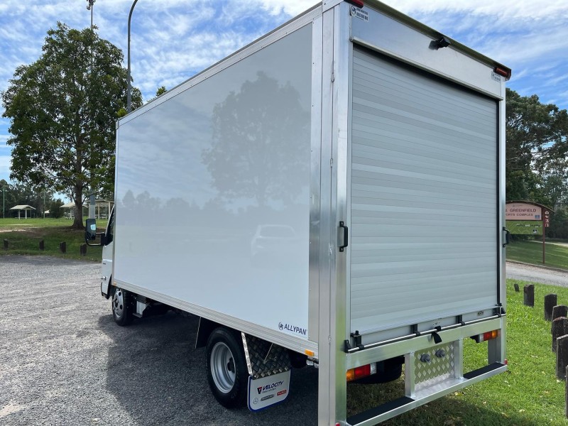 2024 Fuso Canter 515 ALLY PANTECH ROLLER DOOR 