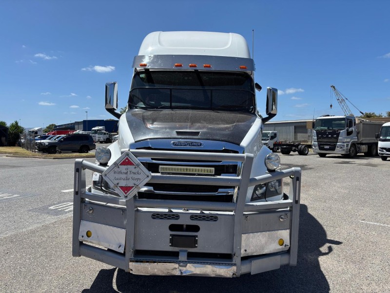 2021 Freightliner Cascadia 126 145000kg GCM 60 inch sleeper Double bunks 