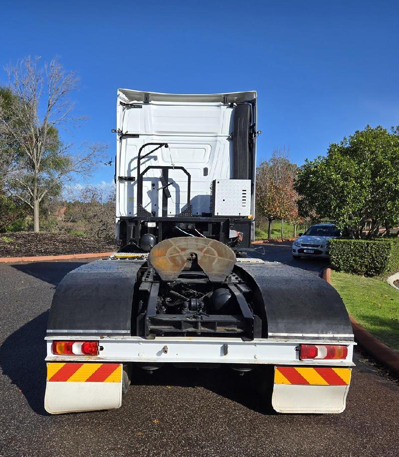 2018 Mercedes-Benz Actros 2763LS 