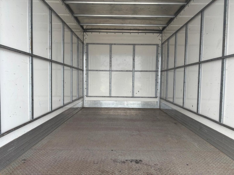2021 Fuso Canter 515 Pantech with tailgate lifter 