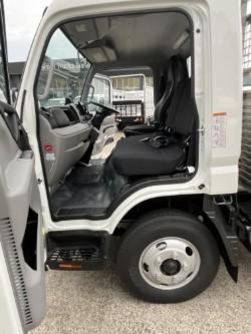 2025 Fuso Canter 615 