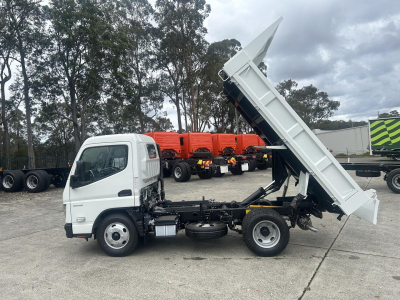 2026 Fuso Canter 615 Tipper 
