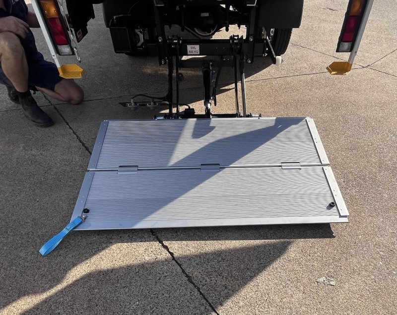 2024 Fuso Canter 515 LIDERKIT LIGHTWEIGHT BODY AND LOADER 