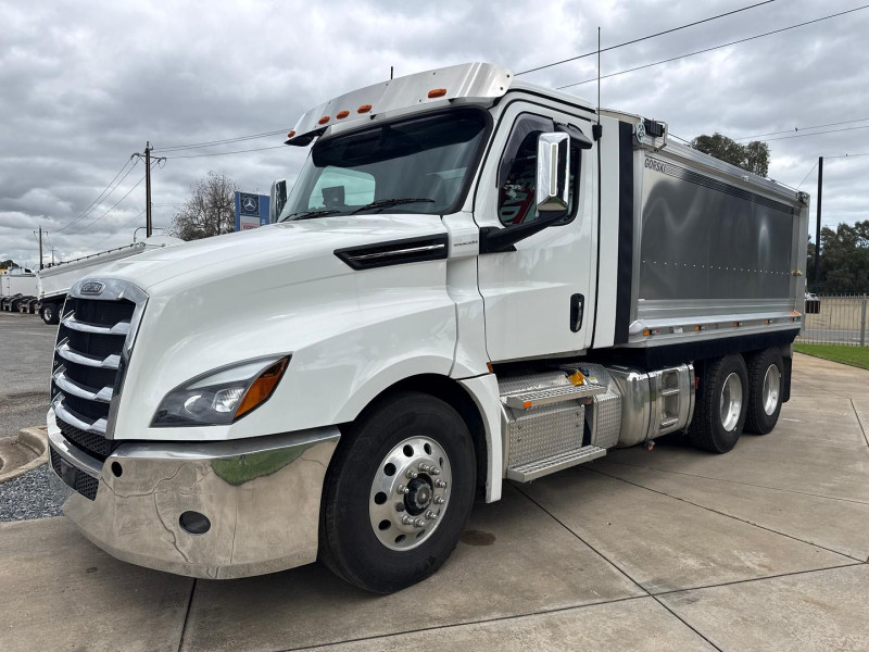 Velocity Truck Centers Australia