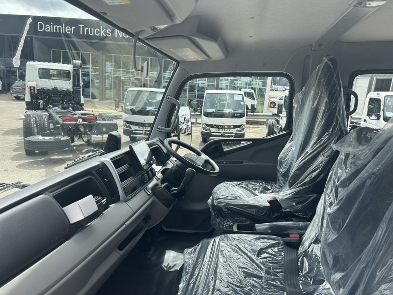 2025 Fuso Canter 815 