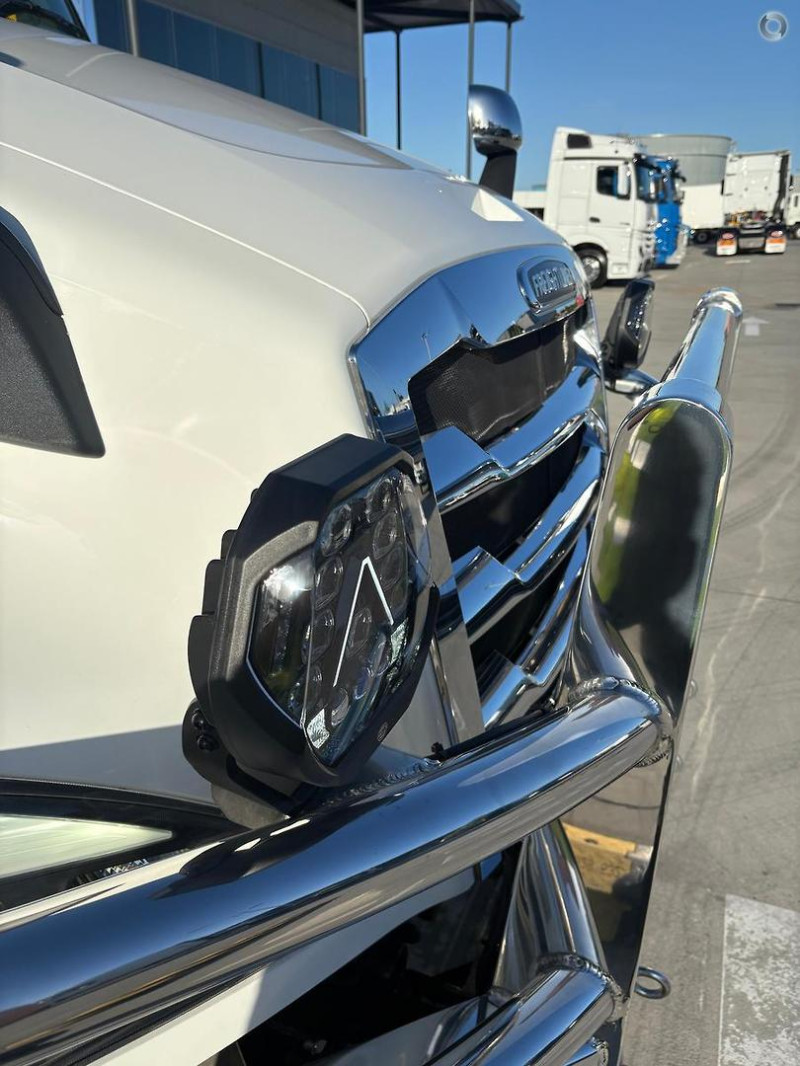 2024 Freightliner Cascadia 126 PRIME MOVER 