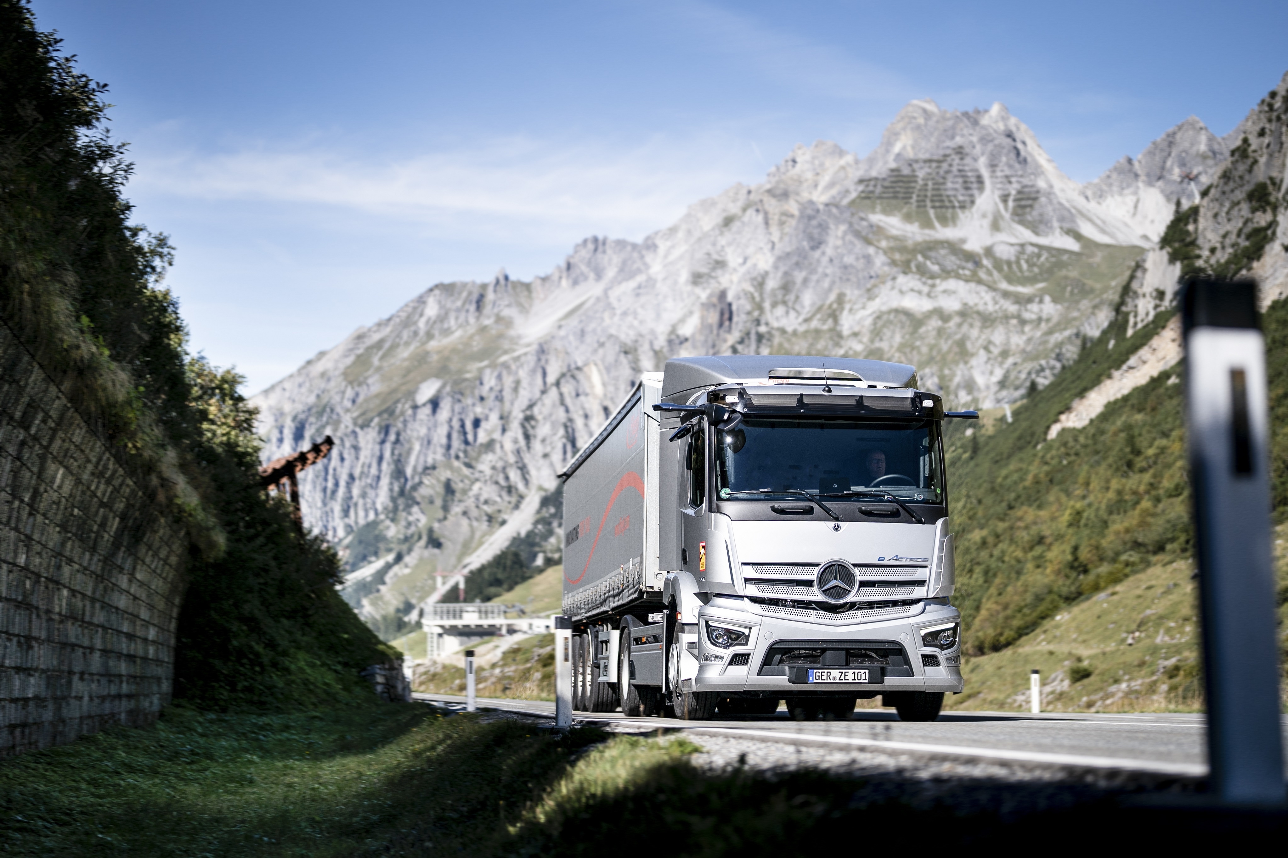 Mercedes-Benz eActros